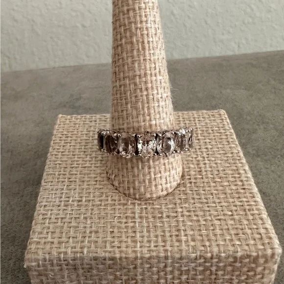 CZ fashion ring by Absolute - Picture 1 of 12